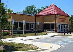 [photo, Edward T. Hall Aquatic Center, Prince Frederick, Maryland]