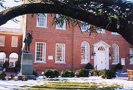 [photo, Talbot County Courthouse, 11 North Washington St., Easton, Maryland]